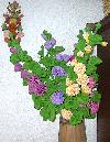 Kwiaty z bibuły, wyk. J. Krzyżewska